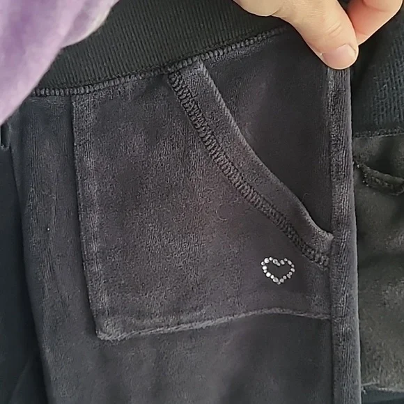 Vintage Girls Velour Black Track-Suit. Hello Kittly Jacket & Gap Pants. - Picture 6 of 7